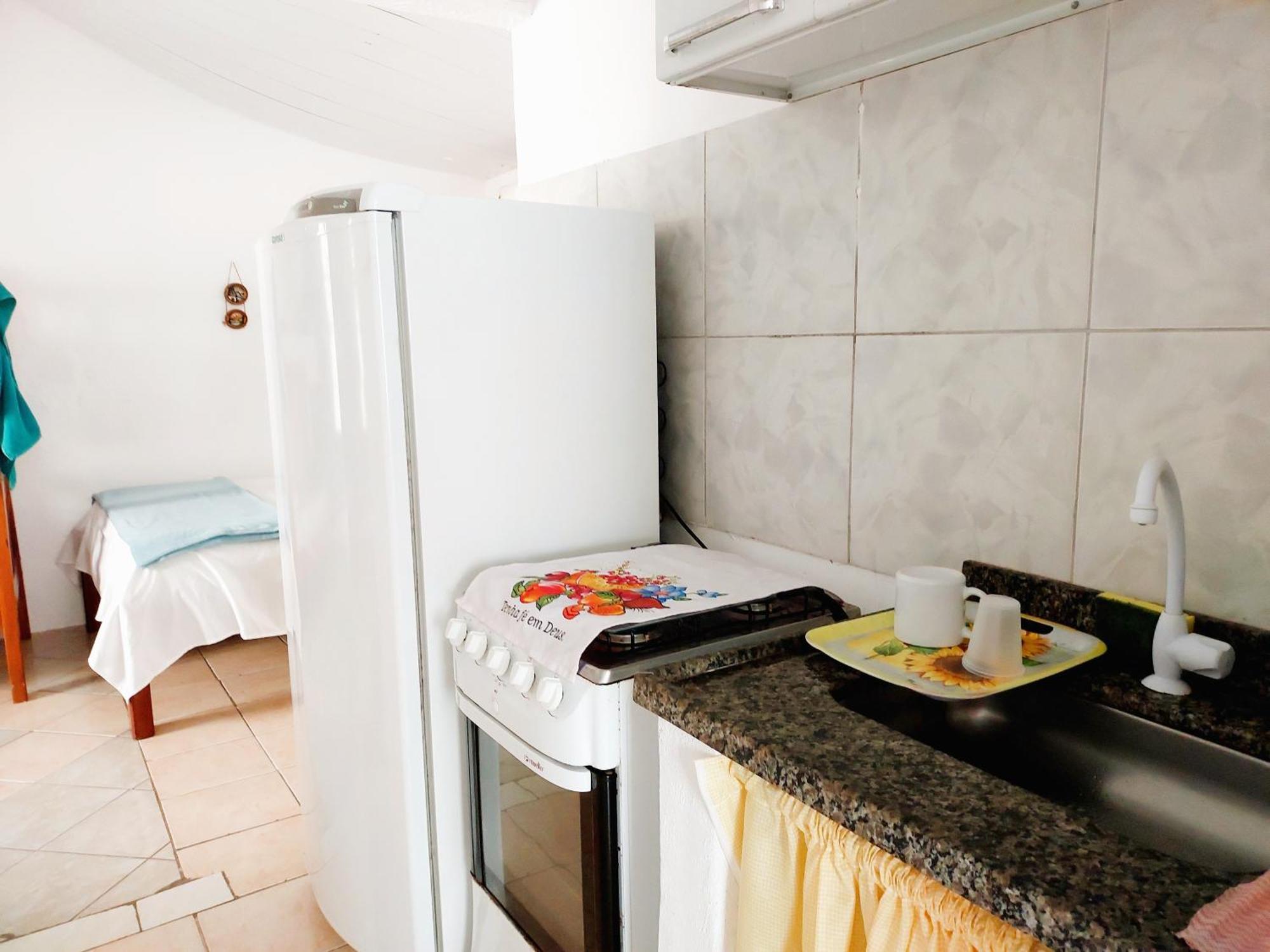 Familia Com Cozinha Tv E Ar Condicionado Apartamento *